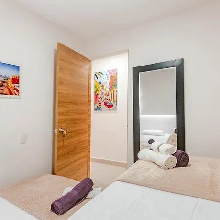 Apartment Apto Luxury 7 Minutos A Pie De La Playa